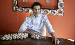 Cómo hacer migas manchegas al estilo tradicional: Mas Alla Del Pisto Y Las Migas La Cocina Manchega Asalta La Guia Michelin Gastro