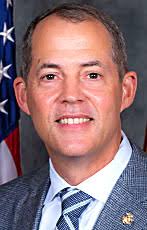 Salem High School Alumni Association honors two retired generals