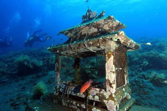 Amed snorkeling center