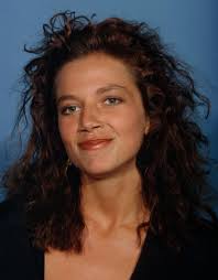 Justine Bateman confronts fans' obsession with her 'old' face