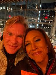 Lola Lyons (@lyons_lola)