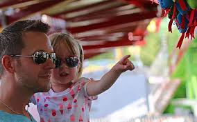 A weekend of fireworks and carnival rides at Mundelein Community Days