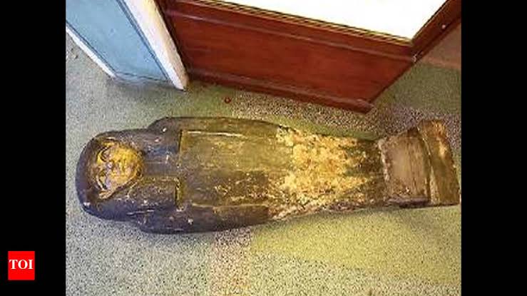 The Ptolemaic-era Egyptian mummy Tutu, AI generated