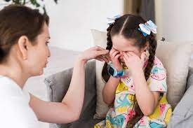 Lying And Stealing In Children: What To Do If Your Child Steals |  Findmykids Blog