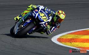 Valentino Rossi Deklasiral Konkurenco V Jerezu Valentino Rossi Valentino Rossi Yamaha Yamaha Motogp
