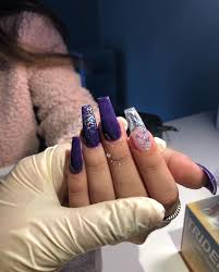 This is for many reasons but for us it is because it suits all nails shapes, all nail art and looks amazing for any occasion. Dope Nails