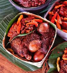 Gudeg tahan selama 2hari sampai malam tanpa dipanaskan dan bisa lebih tahan lama setelah dipanaskan dan masuk kulkas. Wisata Kuliner Gudeg Yu Djum Jogja Daftar Menu Dan Harga Terbaru Wisata Oke