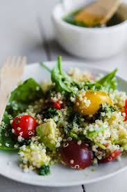 Salade De Quinoa Et Legumes Sauce Pesto Vegan Sans Gluten Aime Mange Recette Sauce Pesto Salade De Quinoa Recette Salade Quinoa