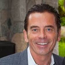 Kay Bowling (@ThinkPhoto8)