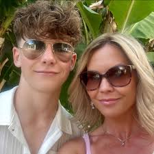 Could anyone recommend somewhere local for a long hair wash and blow-dry