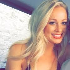 Natalie Farr's Instagram, Twitter & Facebook