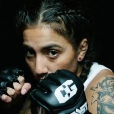 Blanca Medina vs. Alessandra Pajuelo, Combate Global