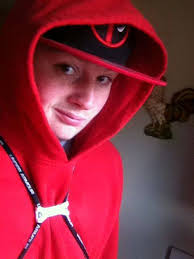 Name: Dorian Zander Nickname(s): Dori, Dor, D, Hulky, Jade Jaws, Big Green,  etc. Age: 19 Gender: Male Birthday: June 23rd Race: Human Mutate Species: ^  Accent: Slips into a Brooklyn accent accidentally