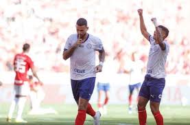 Willian José se defende após sinal de silêncio para torcida do Bahia: 'Não sou moleque'