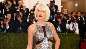Taylor Swift Goes Blank On Social Media Sending Fans Into Frenzy