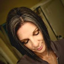 Lindsay Bolin's Instagram, Twitter & Facebook