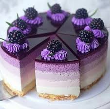 Gateau A L Appetissante Couleur Violette Gateaux Et Desserts Gateau Aux Mures Idee Gateau