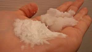 This Is What Happens To Your Face After Washing It With Coconut Oil And Baking Soda Healthy Food House Huile De Coconut Visage Visage Huile De Noix De Coco
