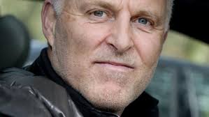 Hoe diep kan een (misdaad) journalist zinken?