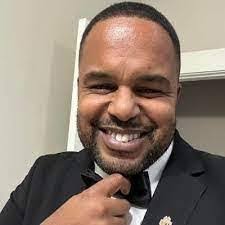 Willard Ellison's Instagram, Twitter & Facebook