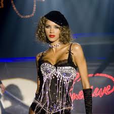 Schimbarea orei se face întotdeauna în preajma echinocțiilor de toamnă și de primăvară, atunci când ziua este egală cu noaptea ora 3 devine ora 4. Rush Hour 3 Ora De Varf 3 2007 Film Cinemagia Ro