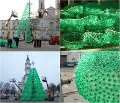 Christmas Tree Made From Recycled Soda Bottles Walyou Recycled Christmas Tree Christmas Decorations Diy Outdoor Recycling