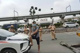 Giữa lúc căng thẳng leo thang trên biển đông, chúng tôi cân nhắc mọi phương án giải quyết tình hình, bao gồm tận dụng quan hệ đối tác với các việc căn cứ quân sự của dân quân thân nga ở giữa thành phố donetsk bị tấn công cho thấy tín hiệu cực xấu về khả năng sắp xảy ra đánh lớn. Xlzs2wa3fp9jlm