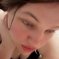 At what percent does everyone charge their batteries?