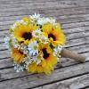 Sunm boutique artificial rose daisy flower bouquet, silky rose bouquets with daisy and leaves floral bouquets for wedding arrangements table centerpieces garden party home decor … Https Encrypted Tbn0 Gstatic Com Images Q Tbn And9gcsnpbpunafaygedryvyipsfo8qbkga2h Re1h7r2gqtrd Kxvpt Usqp Cau