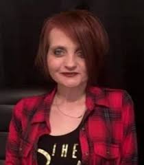 Amanda Cheesman's Instagram, Twitter & Facebook