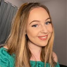 Harriet Smallwood's Instagram, Twitter & Facebook