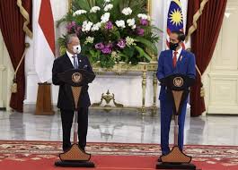 Jokowi bergerak dari konteks global menuju konteks nasional, di mana persatuan menjadi kunci keberhasilan membangun indonesia yang maju dalam segala hal, kata marianus dalam. Muhyiddin Sifatkan Lawatan Rasmi Ke Indonesia Amat Berjaya Utusan Borneo Online