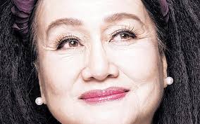 Nhà văn Nguyễn Thị Minh Ngọc: Định viết Hoài Linh lại có duyên với Thành Lộc