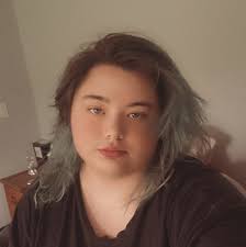 Fellow dino nerds, what are some good dino podcasts? I listen to I know  Dino, but are there any other good ones you can recommend?