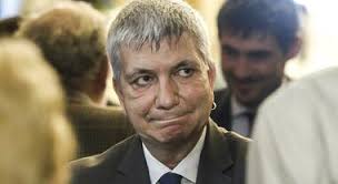 Fabio does research in plasma physics. Kxyr2v85lk7y0m