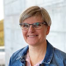 HEIDI JACOBSEN (í farloyvi)