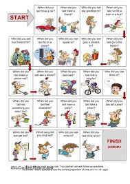 O simple past, também chamado de past simple (passado simples), é um dos tempos verbais do inglês. Past Simple Irregular Board Game