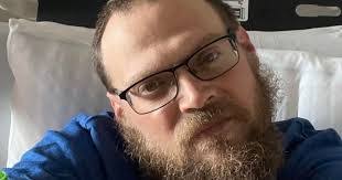 Lee Bittinger's Instagram, Twitter & Facebook