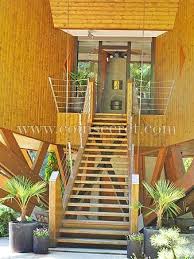 A Vesseaux Villa De Vacances Atypique Perchee Sur 15 M De Hauteur Avec Vue Panoramique Sur 360 Sur Les Monts D Ar Vacances Insolites Location Villa Vacances