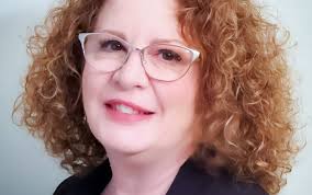 Lisa Musselman's Instagram, Twitter & Facebook