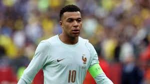 For a surprising destination: Mbappé parts ways with his childhood partner