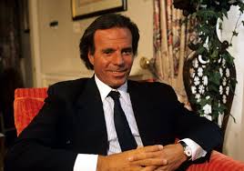 Los 81 años de Julio Iglesias: su música, los amores de su vida y los homenajes a su carrera