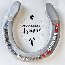 Hufeisen Als Geschenk Fur Die Hochzeit Hufeisen Verziert Hufeisen Veredelt Hufeisentraume Diy Hufeisen Hochzeit Hufeisen Diy Geschenke Hochzeit