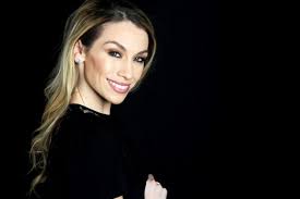 Esordisce in televisione a 11 anni, ballando in diretta in un programma presentato da pippo baudo. Eleonora Abbagnato Vita Successi Amori Della Grande Etoile Italiana