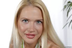 KITTY LEE — WET PUSSY WORKOUT photo set - OK.PORN