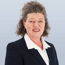 Elaine Whatley's Instagram, Twitter & Facebook