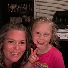 Amy Blanks's Instagram, Twitter & Facebook