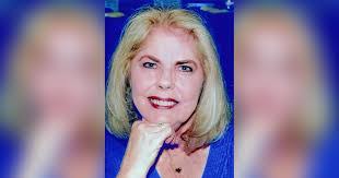 Bonnie Pate's Instagram, Twitter & Facebook