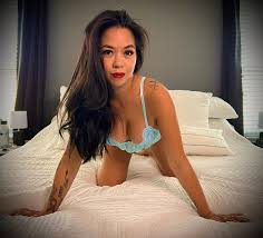 Can a 43 Asian milf of 3 still tempt you