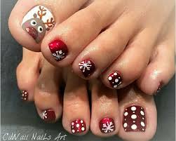 Blog dedicado a publicar ideas de diseños y decoraciones de uñas con tutoriales, vídeos, trucos y consejos, para saber cómo pintar uñas, paso a paso, fáciles y bonitas de las manos y de los pies. Pin By Caro Alvarez On Christmas Toe Nail Art Designs Xmas Nails Toe Nails Christmas Gel Nails